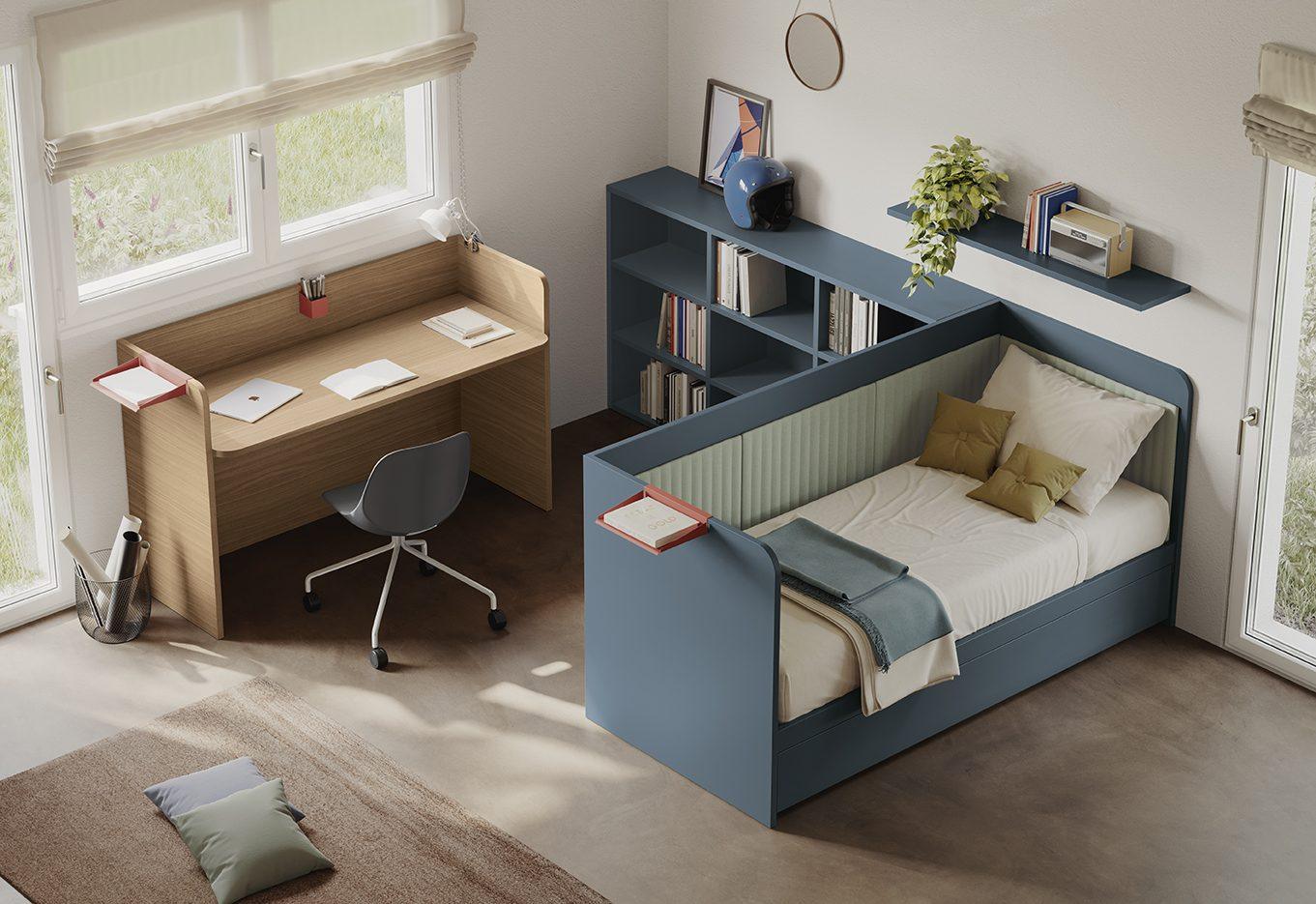 Angolo cameretta con scrivania in rovere naturale e letto ad angolo blu petrolio con libreria integrata che suddivide lo spazio, collezione Golf Young's space