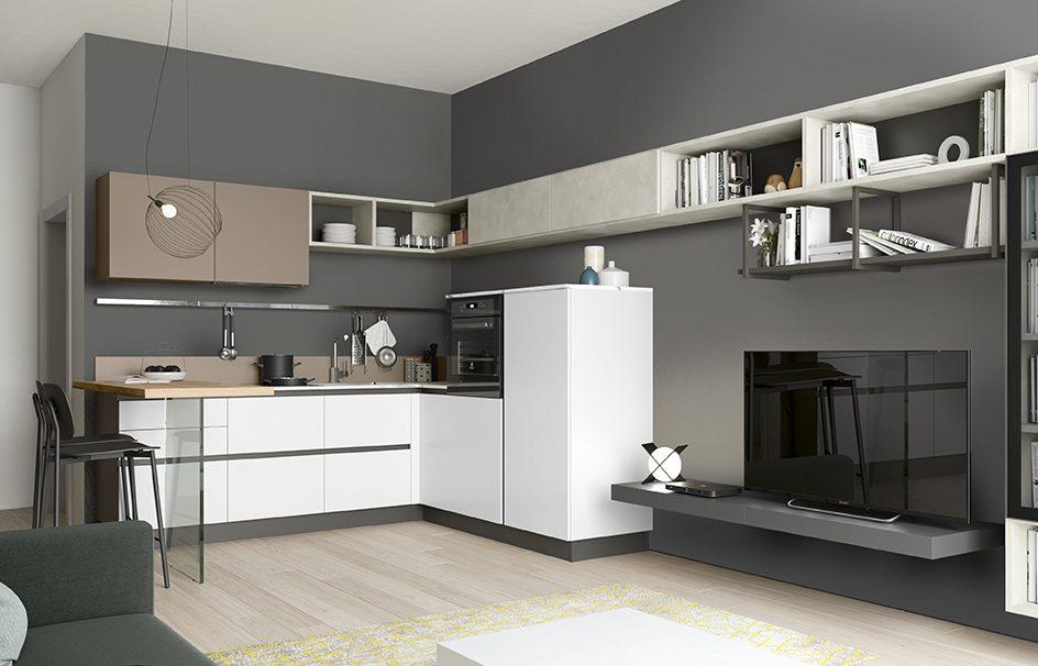 Cucina angolare bianca e tortora con penisola snack, piano cottura a induzione e mensole a giorno color cemento