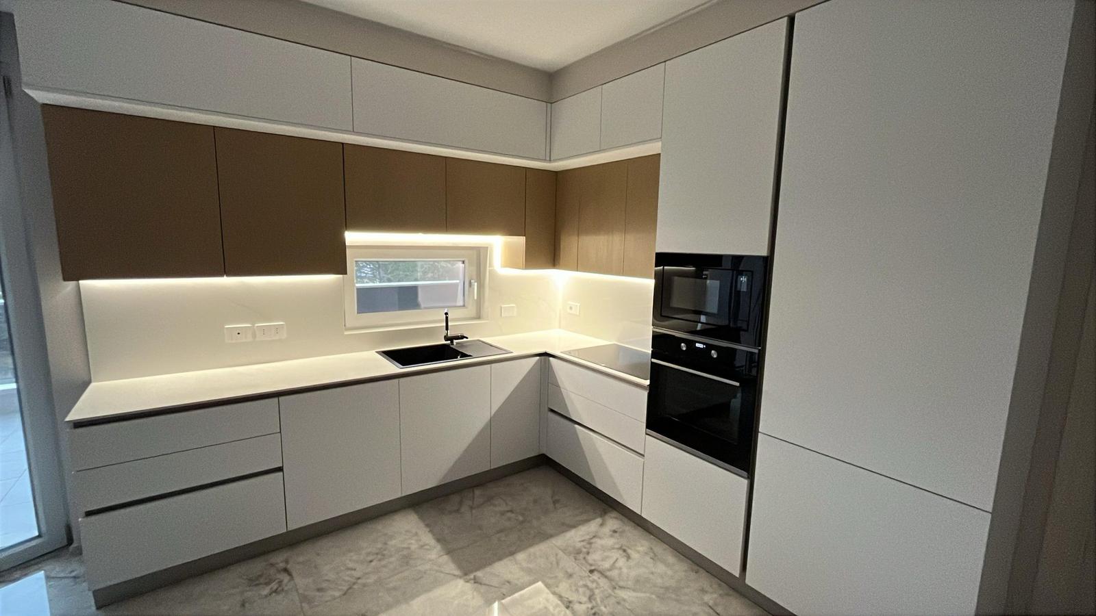 Cucina moderna per la casa