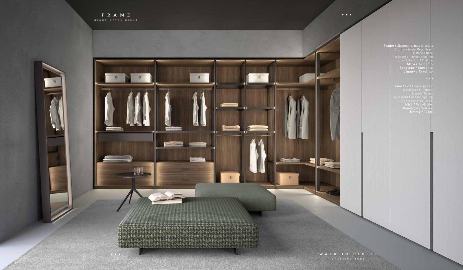 Cabina armadio open space con boiserie in legno di noce, specchio a tutta altezza e pouf imbottito verde